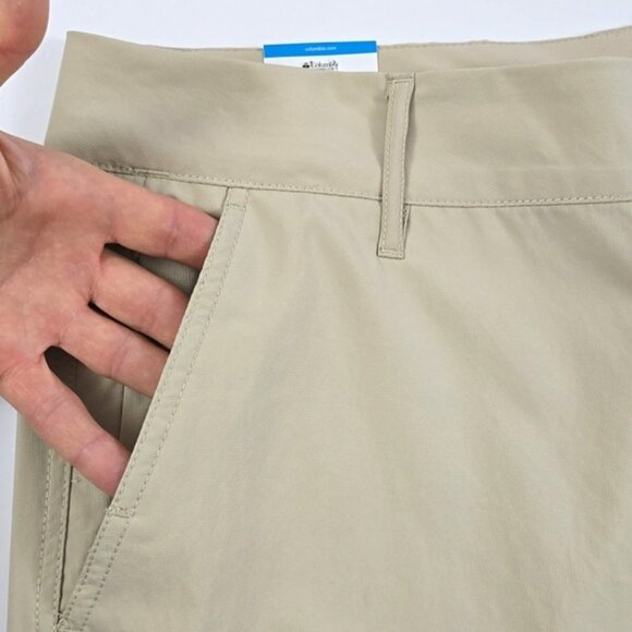 Columbia Women's Silver Ridge Utility Convertible Lightweight Pants Sand Size 16 - Picture 4 of 16